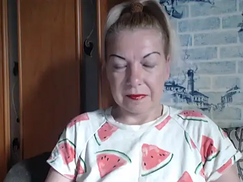 Snapshot of Lillia_Ray chatting on 05/30/26, 09:39 Lillia Ray online show from 05/30/26, 09:39