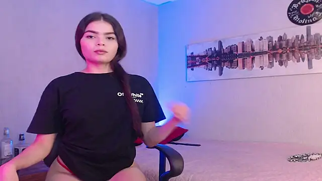 Snapshot of sweet_c4ndy chatting on 03/17/25, 08:30 sweet c4ndy online show from 03/17/25, 08:30