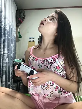 Snapshot of sweet_c4ndy chatting on 09/12/25, 12:33 sweet c4ndy online show from 09/12/25, 12:33