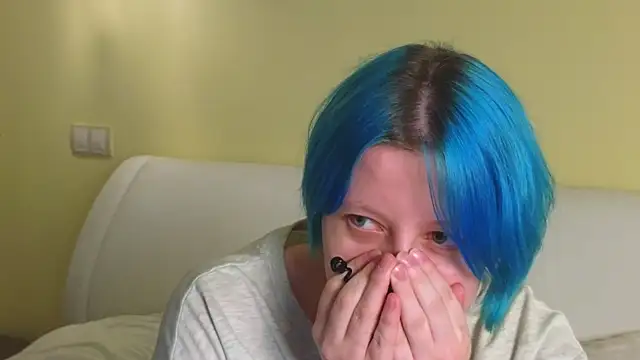 Snapshot of ErlineBeamer chatting on 03/18/25, 10:25 ErlineBeamer online show from 03/18/25, 10:25