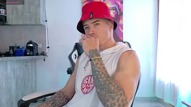 Ryannblue07 online show from 10/19/25, 05:57