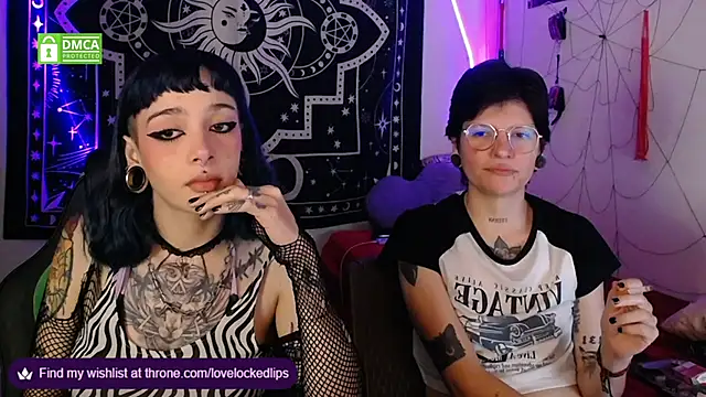 lovelockedlips online show from 10/21/25, 12:33