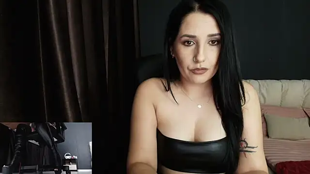 missdyaa online show from 09/10/25, 10:21