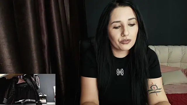 missdyaa online show from 09/14/25, 09:47