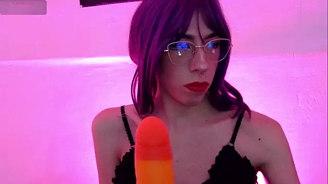 kattycat  online show from 09/28/25, 01:44