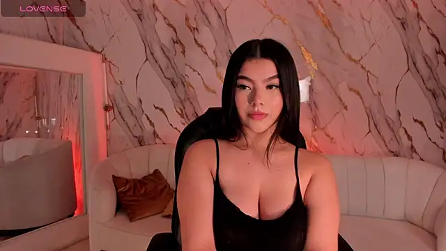 CandaseRussell online show from 12/22/25, 08:39