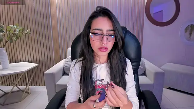 LarisaSmirnov online show from 09/27/25, 05:23