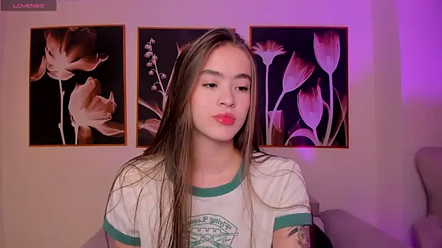 MaiaCollins online show from 03/27/26, 01:00