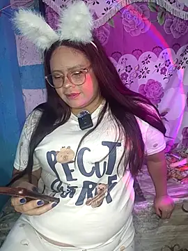 Trilyn25 online show from 10/31/25, 02:56