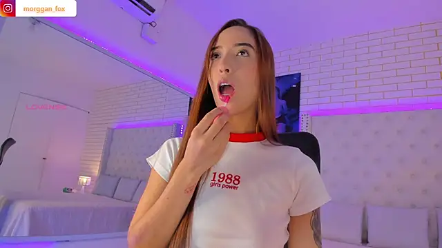 Morggan Fox  online show from 11/20/25, 04:34