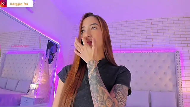 Morggan Fox  online show from 11/28/25, 03:53