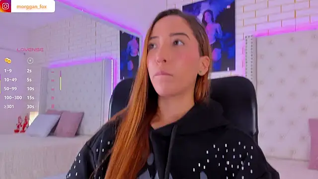 Morggan Fox  online show from 04/15/26, 03:46