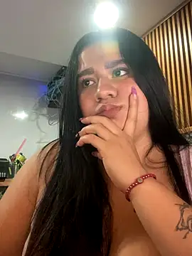 Vaiolet 2222 online show from 09/13/25, 05:51