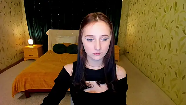 JulietMonli online show from 02/11/26, 07:30