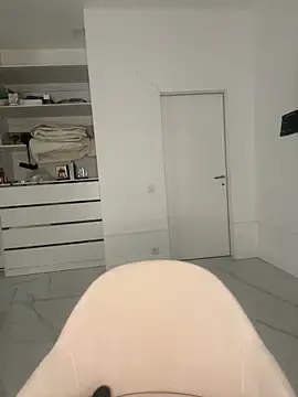 Snapshot of Amy_Sky_ chatting on 02/07/26, 05:05 Amy Sky online show from 02/07/26, 05:05