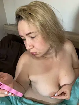 Nikusia online show from 03/23/25, 07:31