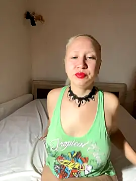 Nikusia online show from 10/10/25, 02:05