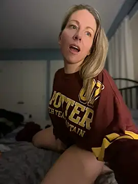 LittleMsMILF online show from 03/06/26, 04:53