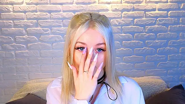 minigirl online show from 03/21/25, 04:06