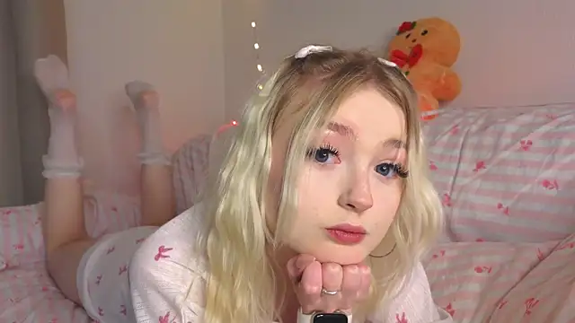 minigirl online show from 02/07/26, 04:11