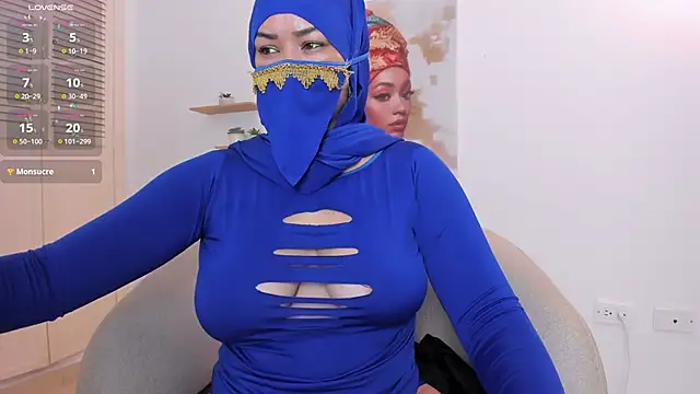 Layla arabelle online show from 10/22/25, 07:57