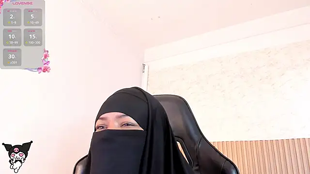 Snapshot of Layla_arabelle chatting on 06/02/26, 08:11 Layla arabelle online show from 06/02/26, 08:11