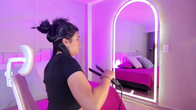 Eimmy bm online show from 10/12/25, 11:09