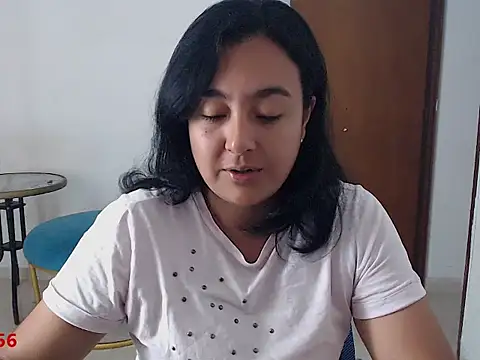 Snapshot of Themagicpotion chatting on 04/06/26, 02:18 Themagicpotion online show from 04/06/26, 02:18