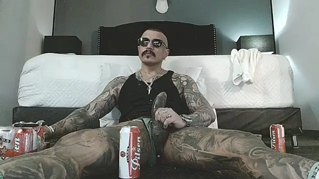 danilog515 online show from 01/10/26, 07:43