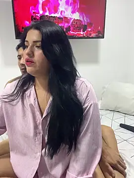 pareja curiosa19 online show from 02/03/26, 02:21