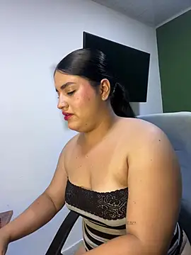 pareja curiosa19 online show from 06/06/26, 01:21