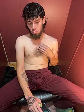 bwcizThrobbing online show from 10/29/25, 08:38