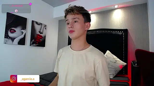 Snapshot of LiamWildx20 chatting on 02/18/26, 05:03 LiamWildx20 online show from 02/18/26, 05:03