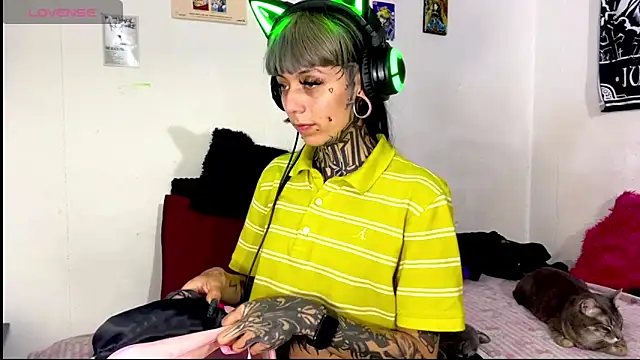 d3m0ny0 0 online show from 03/28/26, 06:46