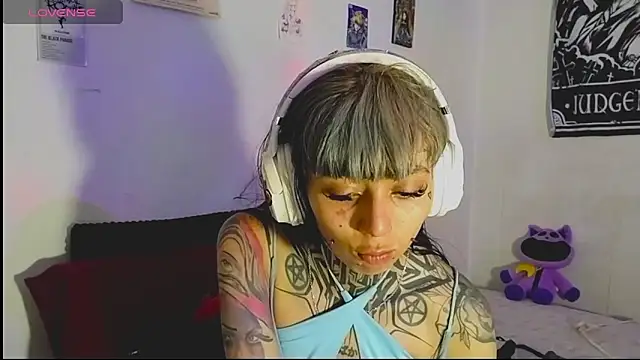 d3m0ny0 0 online show from 04/02/26, 05:05