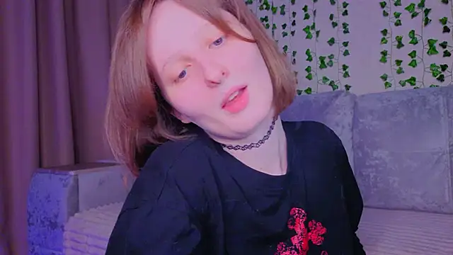 Snapshot of c0ralynx chatting on 07/17/26, 07:08 c0ralynx online show from 07/17/26, 07:08