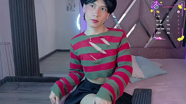 Ash Femboy online show from 10/27/25, 09:52