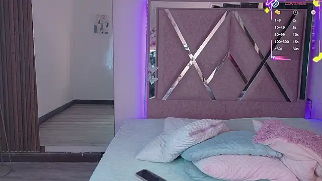 Ash Femboy online show from 01/08/26, 07:16