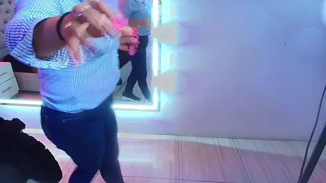 Lia adamsss online show from 05/07/26, 03:56