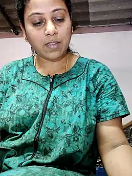 Snapshot of JENNIFERtamil chatting on 02/17/26, 07:38 JENNIFERtamil online show from 02/17/26, 07:38