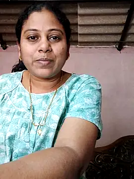 Snapshot of JENNIFERtamil chatting on 02/19/26, 07:59 JENNIFERtamil online show from 02/19/26, 07:59