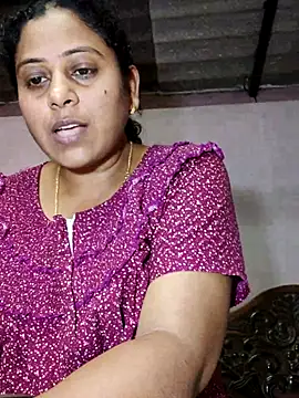 Snapshot of JENNIFERtamil chatting on 02/27/26, 07:52 JENNIFERtamil online show from 02/27/26, 07:52