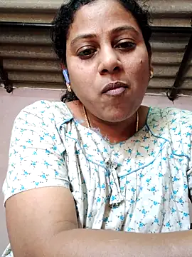 Snapshot of JENNIFERtamil chatting on 03/21/26, 07:46 JENNIFERtamil online show from 03/21/26, 07:46