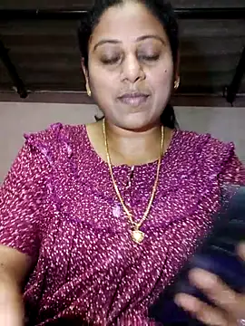 JENNIFERtamil online show from 04/24/26, 07:33