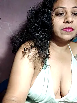 JENNIFERtamil online show from 05/17/26, 06:26