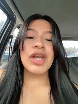 andrea gomes  online show from 12/21/25, 01:29