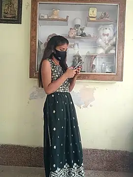 Snapshot of SOBHA_JI chatting on 03/18/25, 07:30 SOBHA JI online show from 03/18/25, 07:30