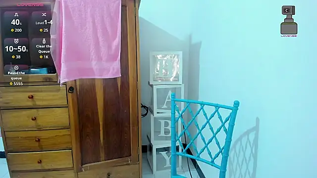 Alicebigboobsxxxx online show from 07/22/26, 10:23
