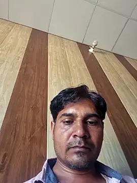 Snapshot of johnny8731 chatting on 09/11/25, 08:03 johnny8731 online show from 09/11/25, 08:03