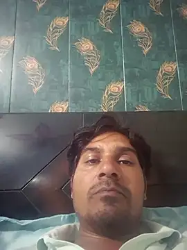 Snapshot of johnny8731 chatting on 10/26/25, 02:12 johnny8731 online show from 10/26/25, 02:12